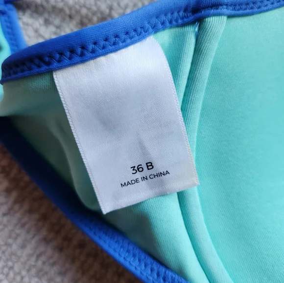 Bundle of 4 Swim Tops- 36B - Picture 6 of 9